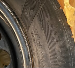 Zimné pneumatíky 215/60 r16 - 2