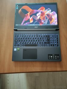 Acer Aspire A715-75G-51J9 - 2