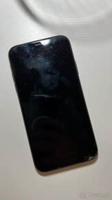 Apple iPhone 11, 128 GB, čierny - 2