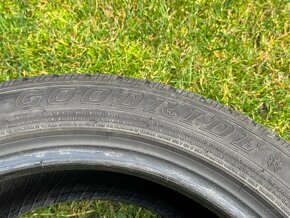 235/45 R17 - 2