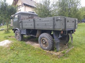 Tatra 805 valník - 2