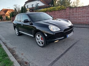 Porsche Cayenne turbo 4.5i v8 4x4 - 2