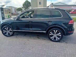 Volkswagen Touareg - 2