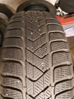 4x zimné pneumatiky 205/55 r17 - 2