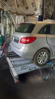 Rozpredám mercedes b200gdi rok12 w246 115kw - 2