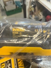 Dewalt adapter - 2