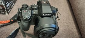 Panasonic Lumix DMC-FZ300 - 2