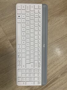 Logitech slim combo mk470 - 2