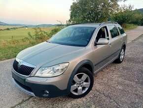 ŠKODA OCTAVIA SCOUT 2.0 TDI 4X4 XENON TOP NADHERNE - 2