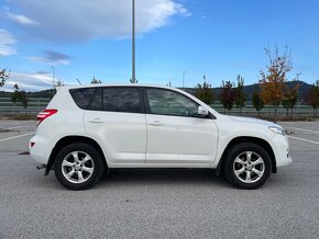 TOYOTA RAV4 - PREDAJ AJ NA SPLÁTKY - 2