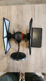 Plastikový model Tie fighter - 2