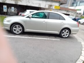 Predam toyota avensis - 2