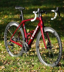 Trek Domane SL 6 eTap Gen 4 Crimson - 2