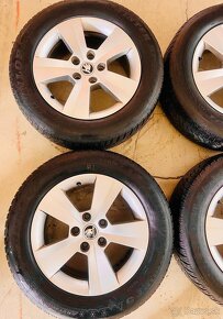 Škoda Nyota R16  6,5J x 16“ ET 41 ORIGINÁL 215/60 R16 - 2