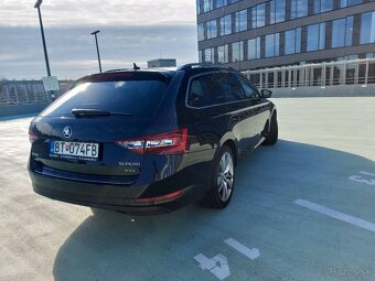 Škoda Superb Combi 2.0 TDI 190k 4x4 Style DSG - 2