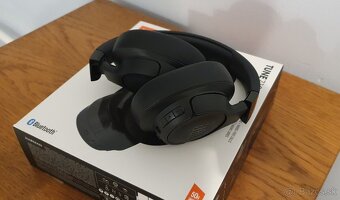 JBL Tune 710BT - 2