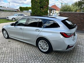 BMW Rad 3 Touring 318d mHEV A/T Kombi - 2