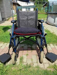 širší Invalidný vozík robený na mieru. - 2