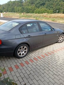 BMW e90 320d A/T 120kw - 2