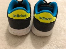 Chlapčenské ADIDAS botasky veľ. EUR 24 - 2