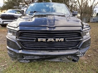 Dodge RAM 5.7 V8 , LARAMIE , 4x4 , full vybava , 2022 rok - 2