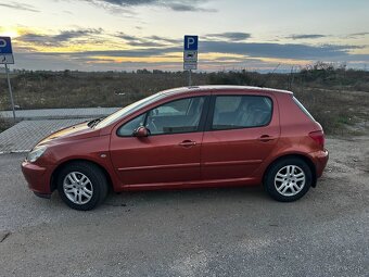 Predám peugeot 307 1.6 benzin - 2