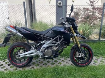 Aprilia Dorsoduro 750 SUPERMOTO - 2