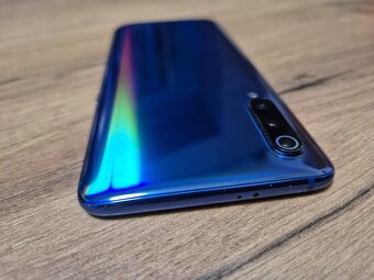 Xiaomi MI9 - 2