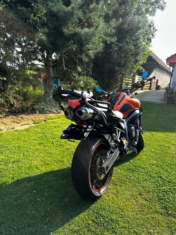 Yamaha fz6 - 2