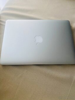 MacBook Air vo výbornom stave - 2