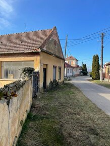 Predám pozemok v centre obce Veľký Grob - 2