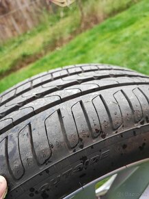 Predám letnú sadu pneu Pirelli Cinturato P7 215/55 R17 94W - 2