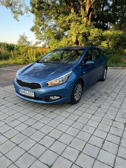 KIA Cee’d Sporty Wagon Hatchback 66kw GOLD - 2