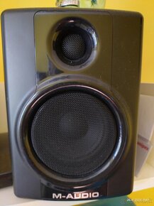 M Audio av 40 - 2