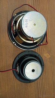 Subwoofer reproduktory - 2