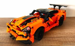 LEGO Technic 42093 Chevrolet Corvette ZR1 - 2