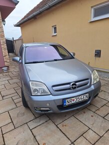 Opel Signum 2,2 dti - 2