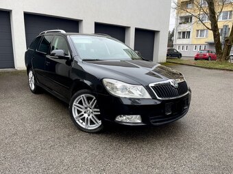 Škoda Octavia Combi 2.0 Tdi Cr Elegance DSG - 2