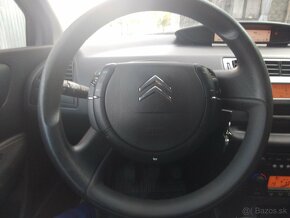 Citroen C4 hatchback - 2