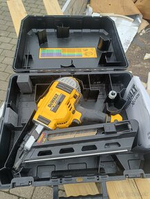 Dewalt dcn 692 - 2