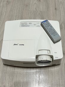 Mitsubishi FD630U Projector (nová lampa) - 2