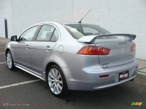 Mitsubishi Lancer sedan - 2