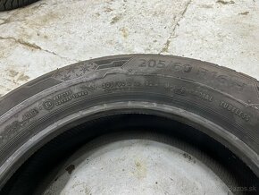 Zimné gumy Barum 205/60 R16 - 2