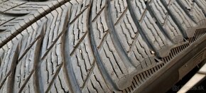 Predám 2ks jazdené zimné 235/60r18-107H Michelin - 2