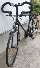 Trekingový bicykel 21 rám 28 kolesá 3x7prevov Shimano svetlá - 2