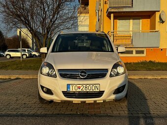 Opel Zafira B - 2