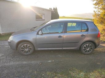 VW Golf V 1.6 75kW - 2