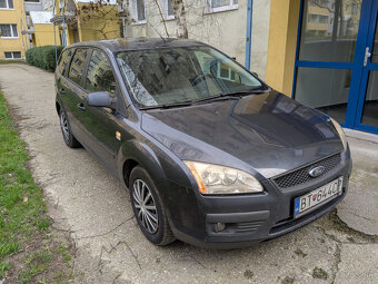 Ford Focus Combi 1.6 74 kW - 2