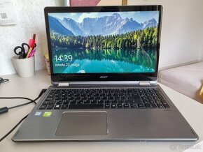 Predám notebook Acer Aspire R 15 - 2