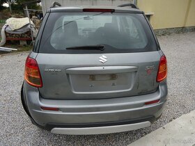 Suzuki Sx4 kufrové dvere - 2